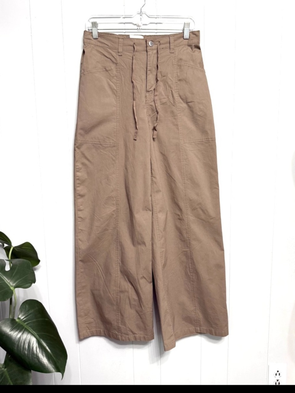 #6)  No Boundaries Men's Wide-Leg Drawstring Chinos - Tan